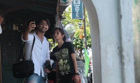 Gegar Budaya Terbungkus Komedi di Turis Romantis